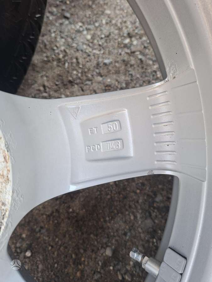 Dezent 7.5J ET50 67,1, light alloy, R18