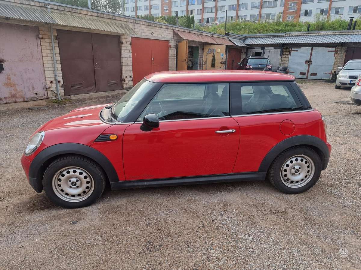 Mini Cooper, 1.4 l., hatchback