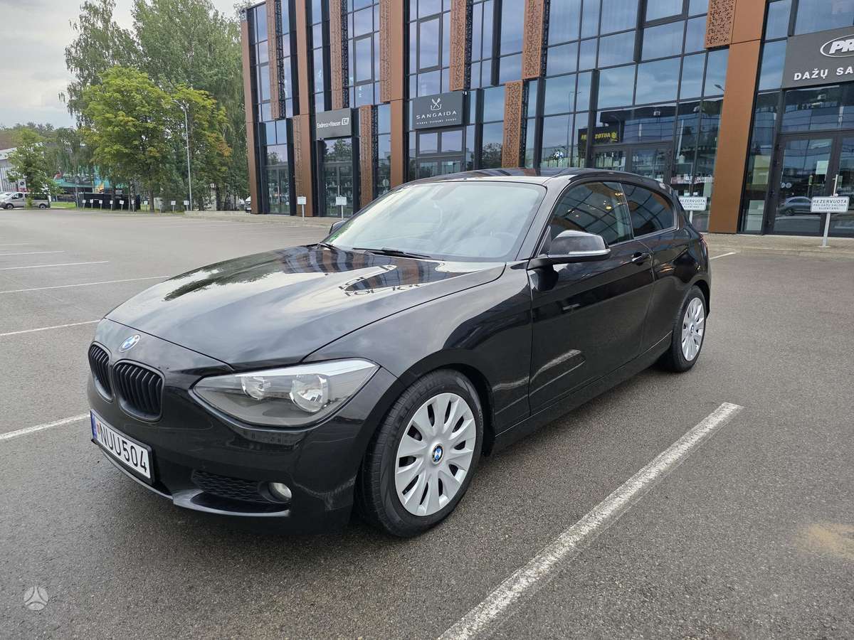 BMW 116, 1.6 l., hatchback