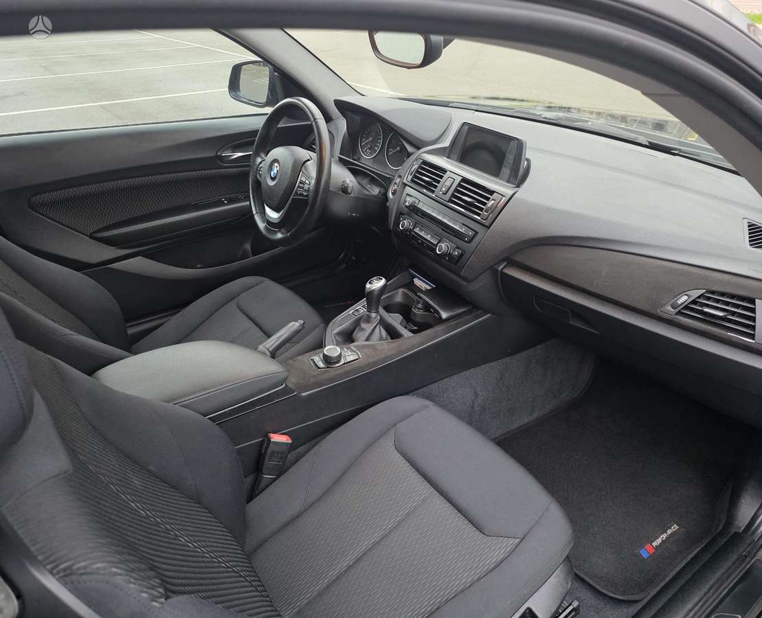 BMW 116, 1.6 l., hatchback