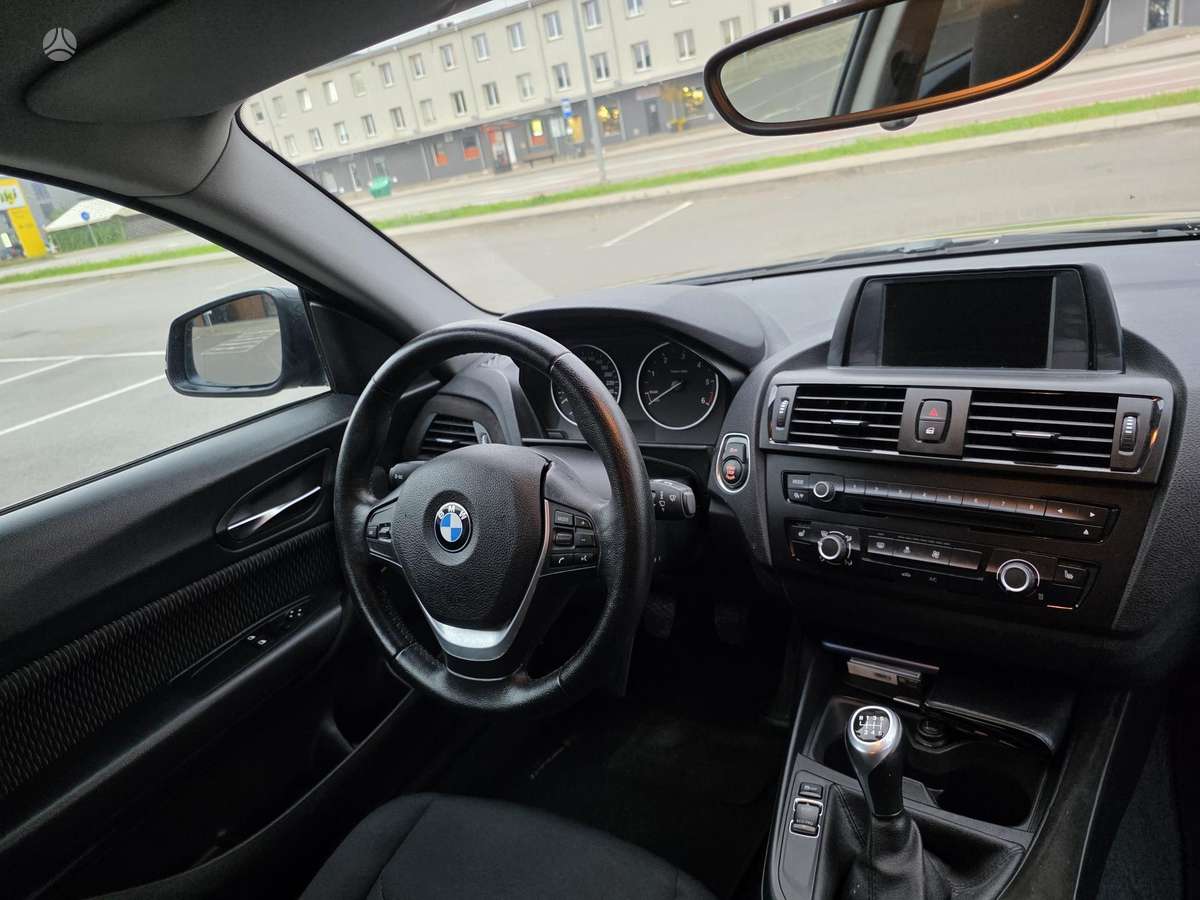 BMW 116, 1.6 l., hatchback