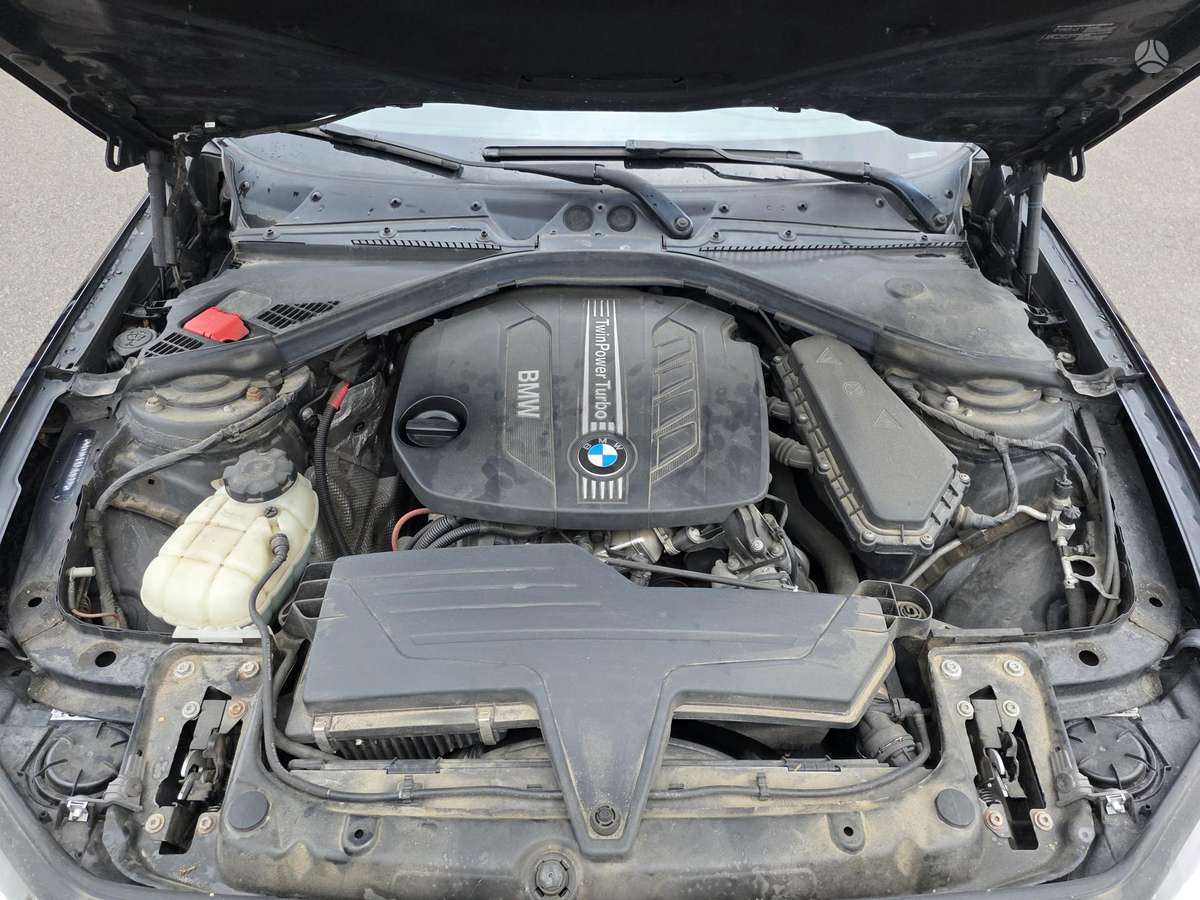 BMW 116, 1.6 l., hatchback