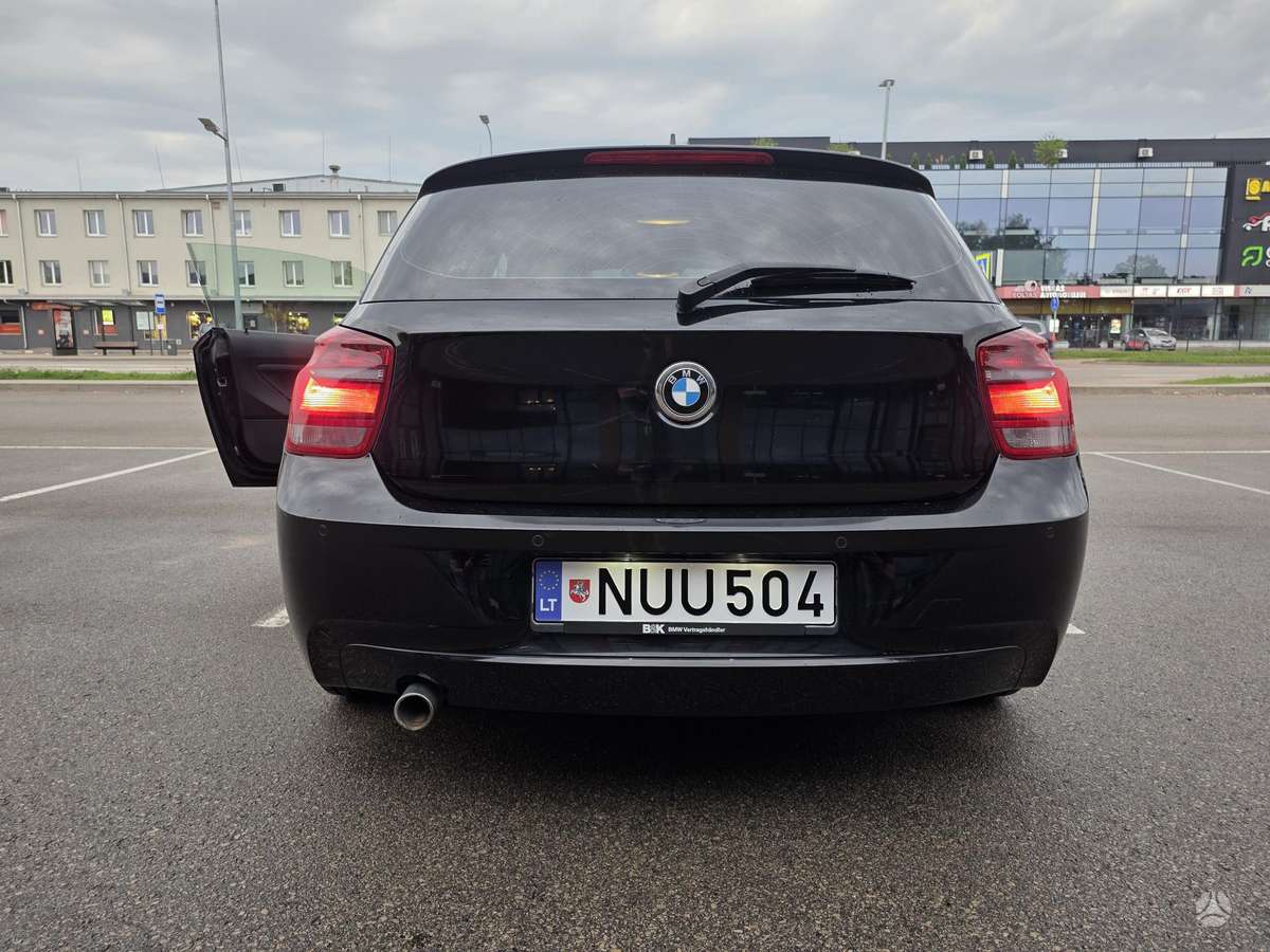 BMW 116, 1.6 l., hatchback