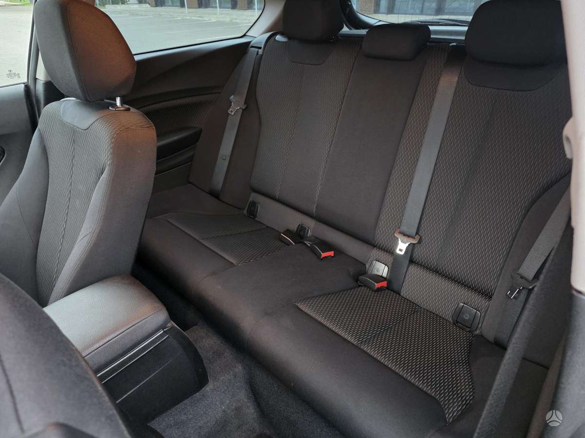BMW 116, 1.6 l., hatchback
