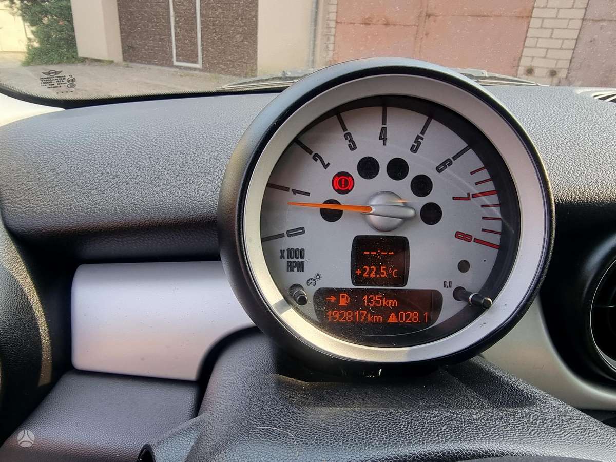Mini Cooper, 1.4 l., hatchback