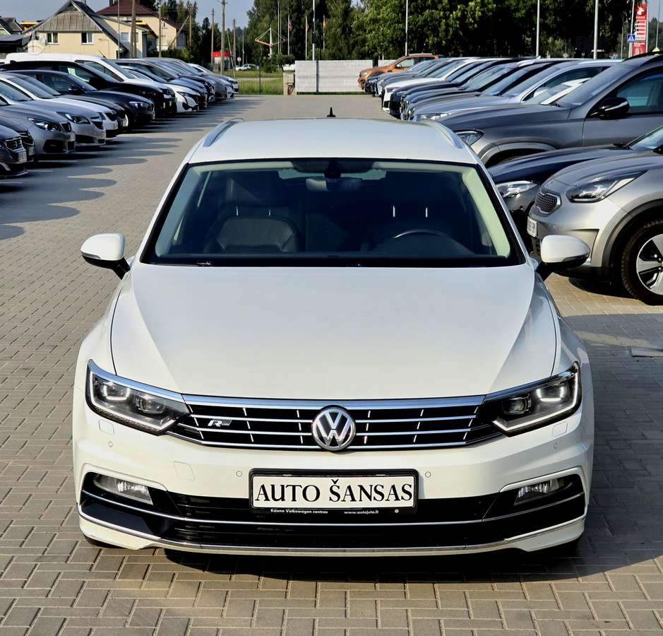 Volkswagen Passat - 4