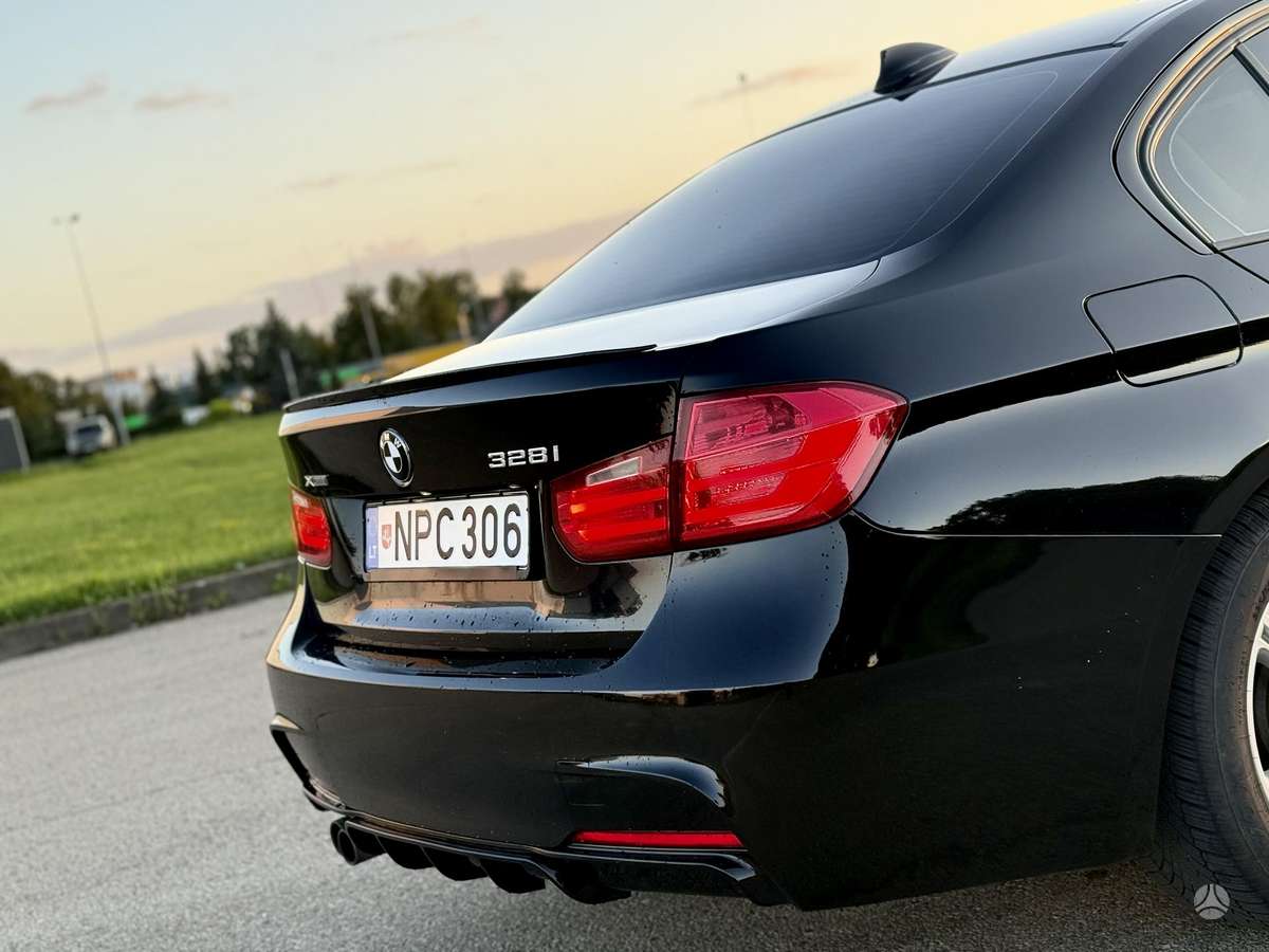 BMW 328, 2.0 l., Седан
