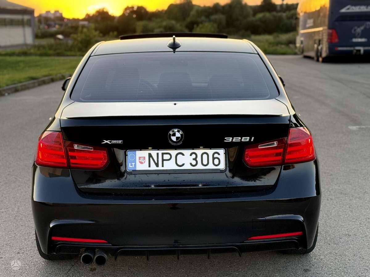 BMW 328, 2.0 l., Седан