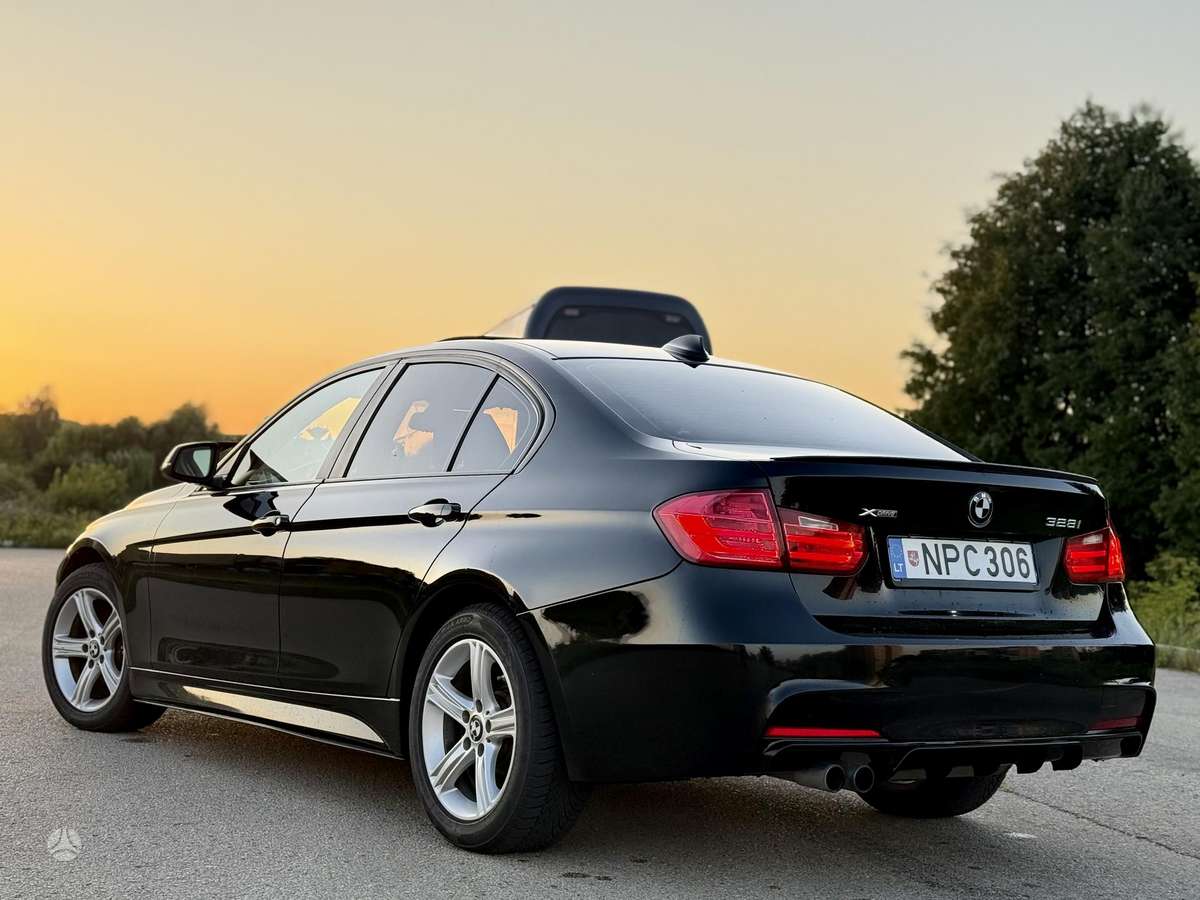BMW 328, 2.0 l., Седан