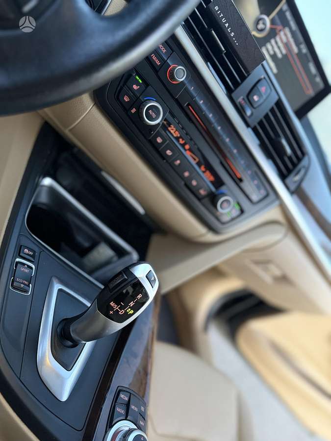 BMW 328, 2.0 l., Седан