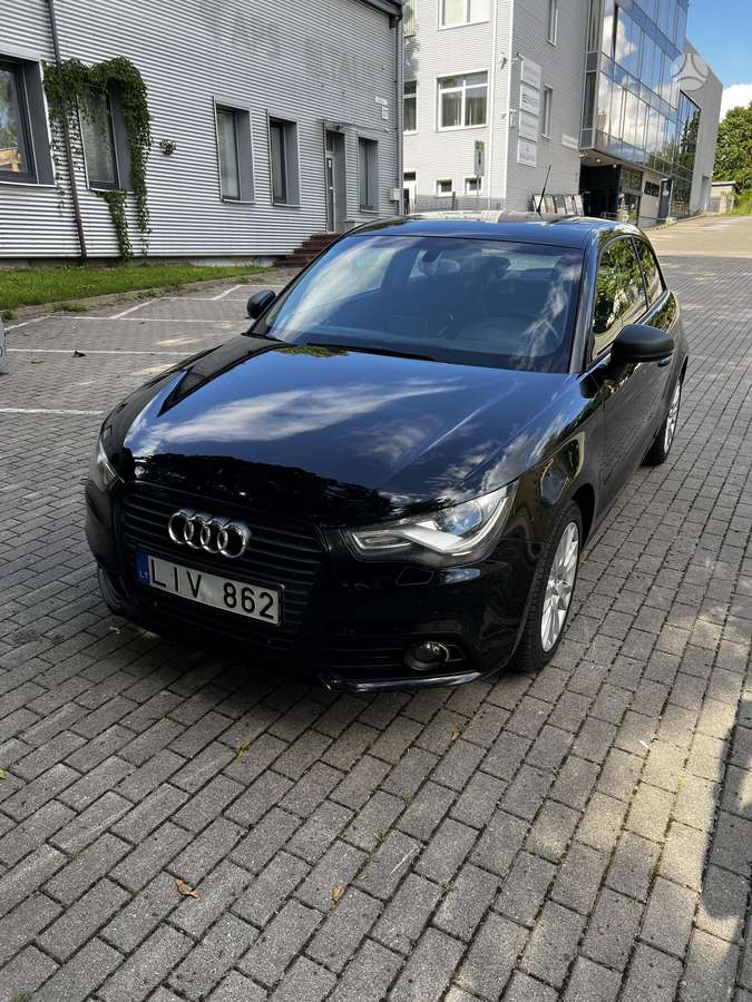 Audi A1, 1.6 l., Хэтчбек