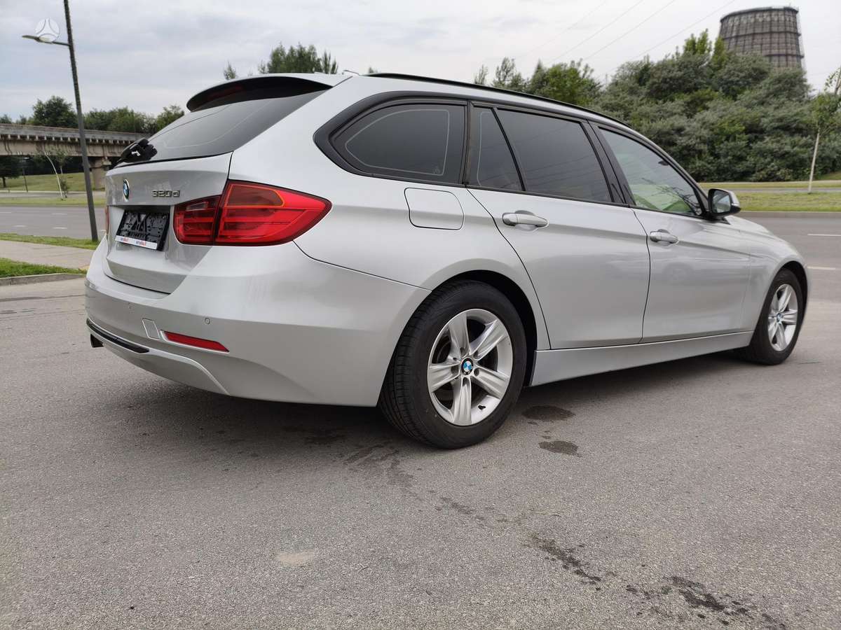 BMW 320, 2.0 l., wagon