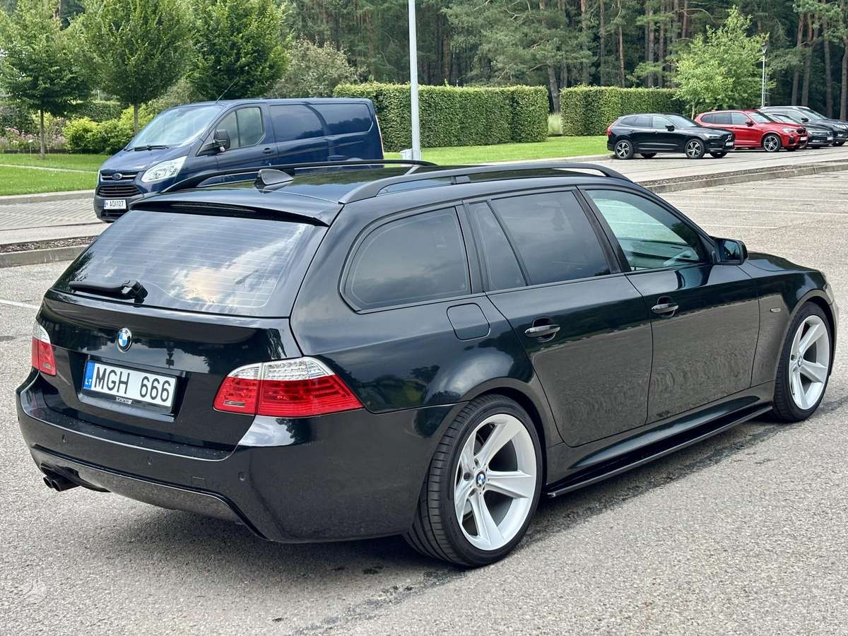 BMW 525, 3.0 l., Универсал