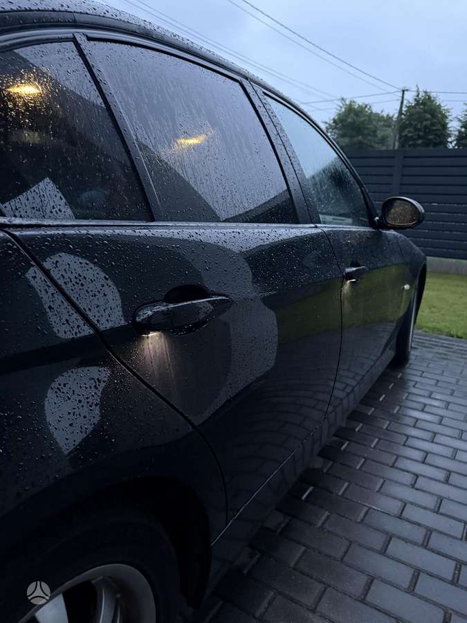 BMW 320, 2.0 l., Седан