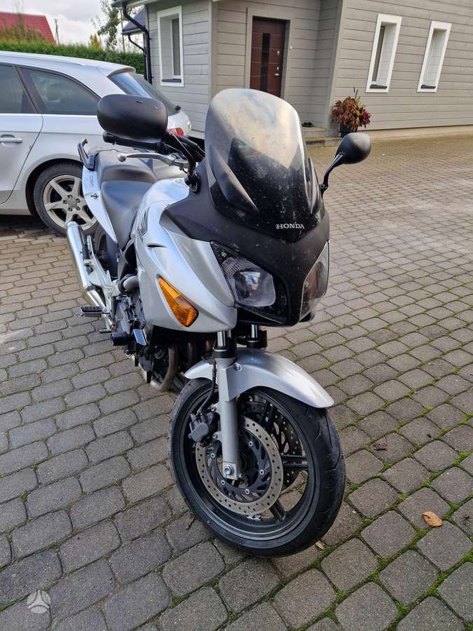 Honda CBF 600cc, street / классические