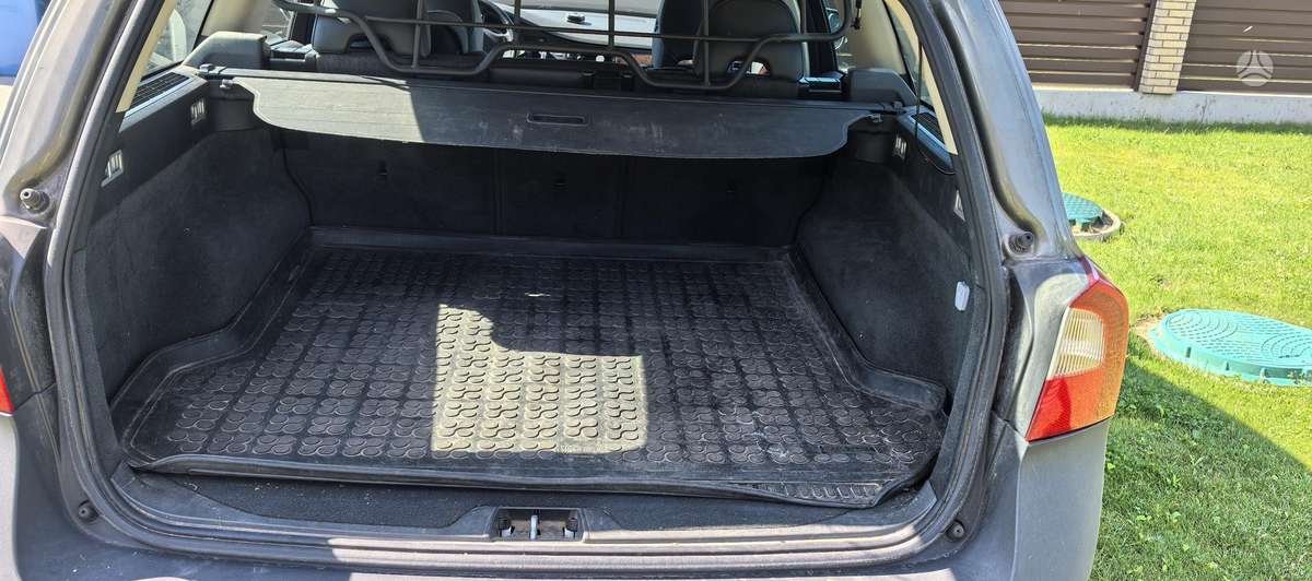 Volvo XC70, 2.4 l., wagon