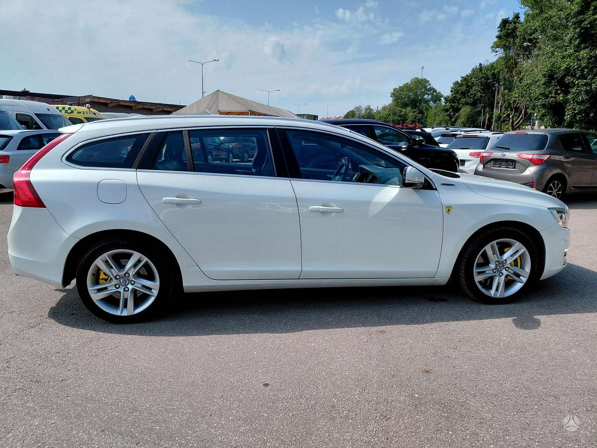 Volvo V60, 2.4 l., Универсал