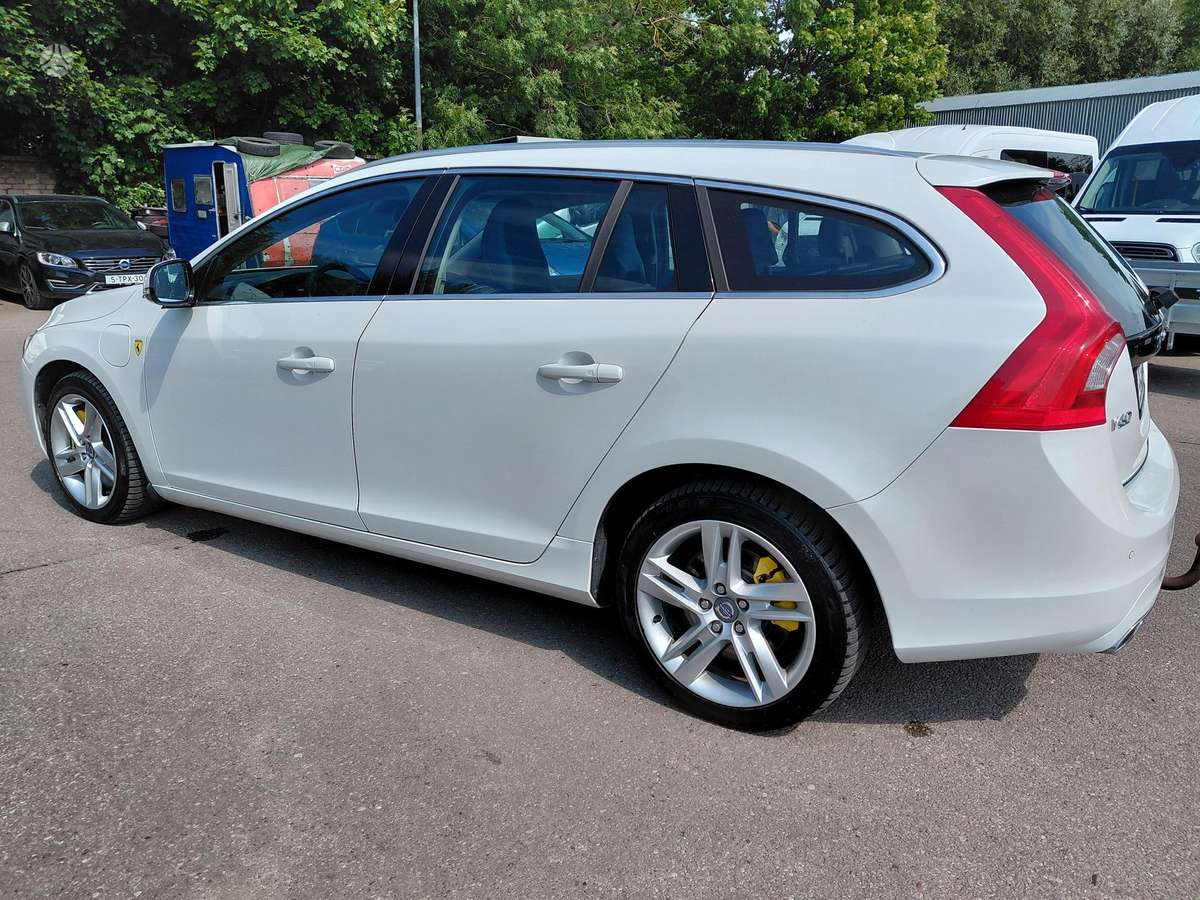 Volvo V60, 2.4 l., Универсал