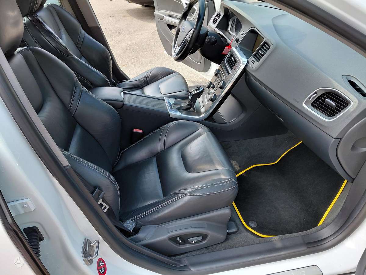 Volvo V60, 2.4 l., Универсал