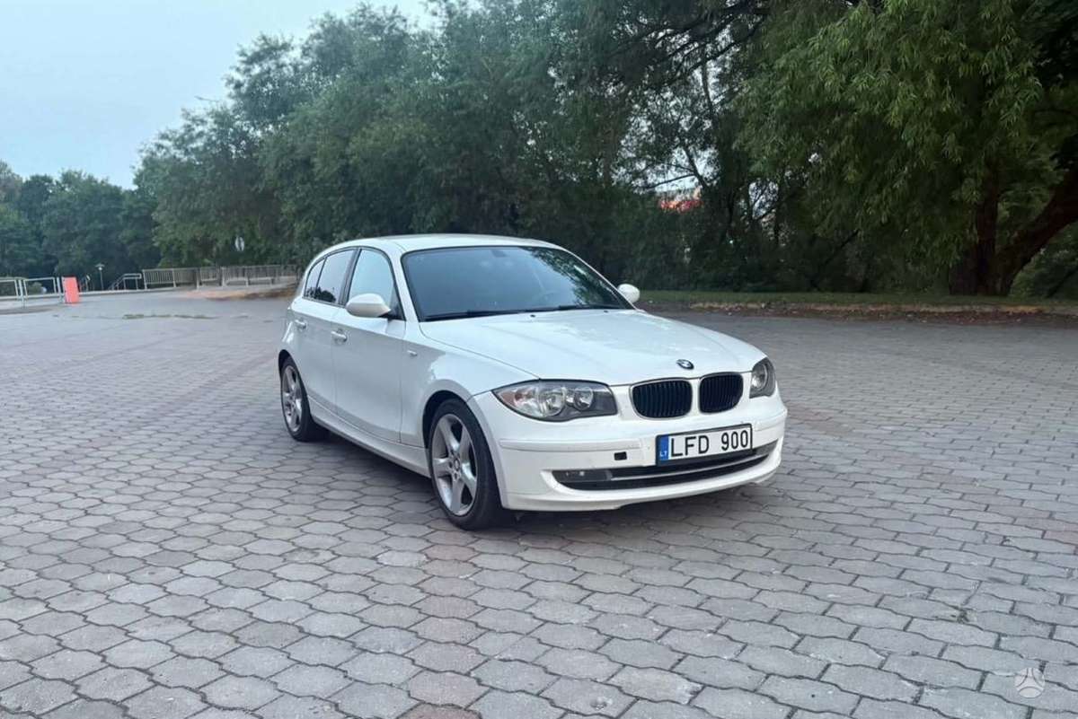 BMW 118, 2.0 l., hatchback