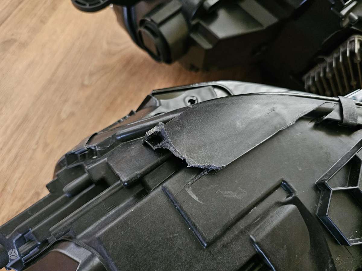 Audi RS 5, LASER, žibintai
