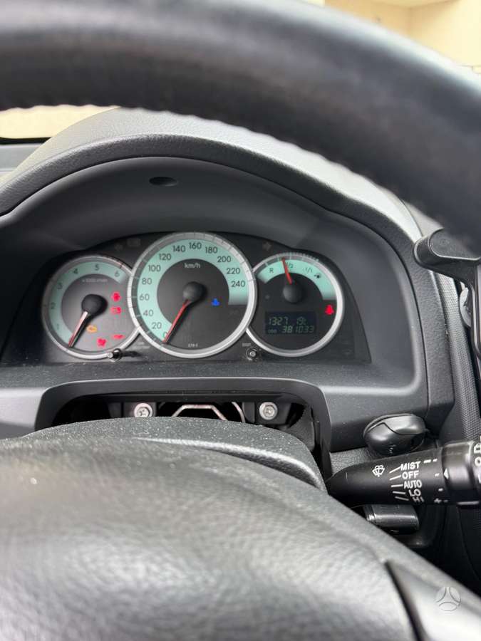 Toyota Corolla Verso - 4