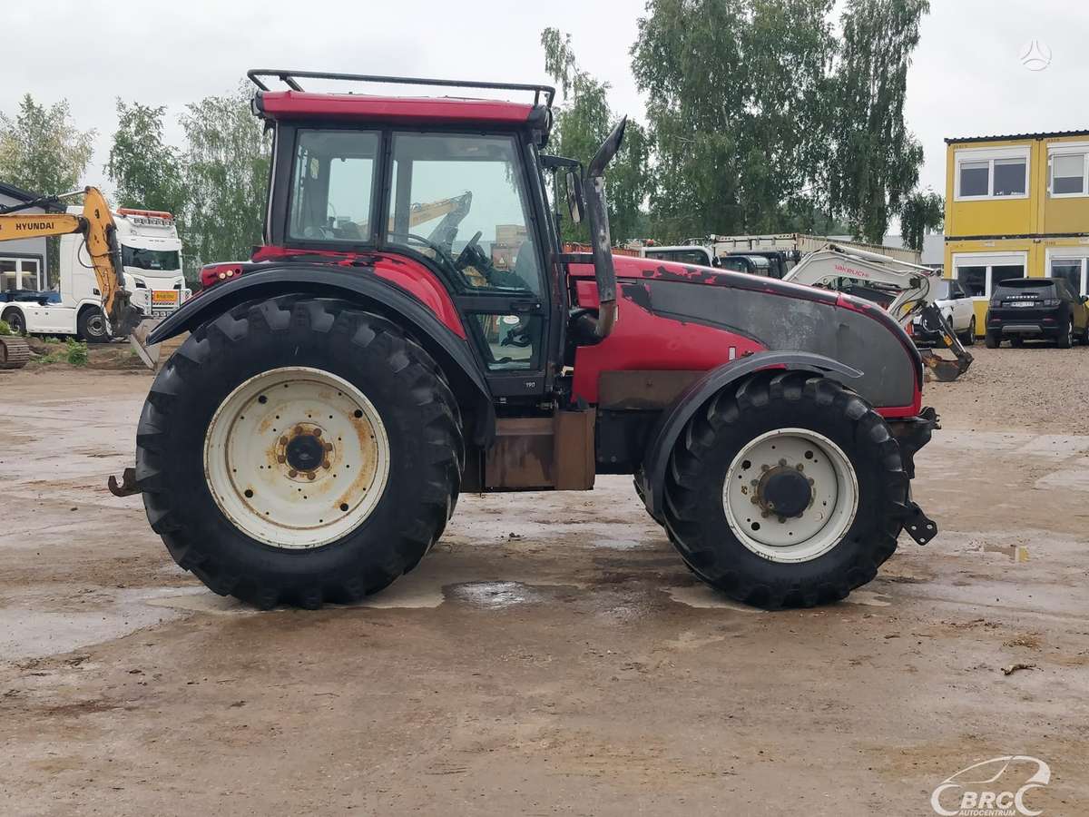 Valtra T190, traktoriai