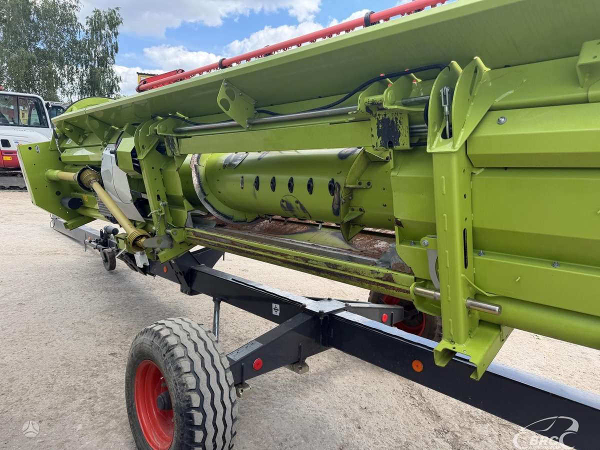 Claas Trion 650, kombainai
