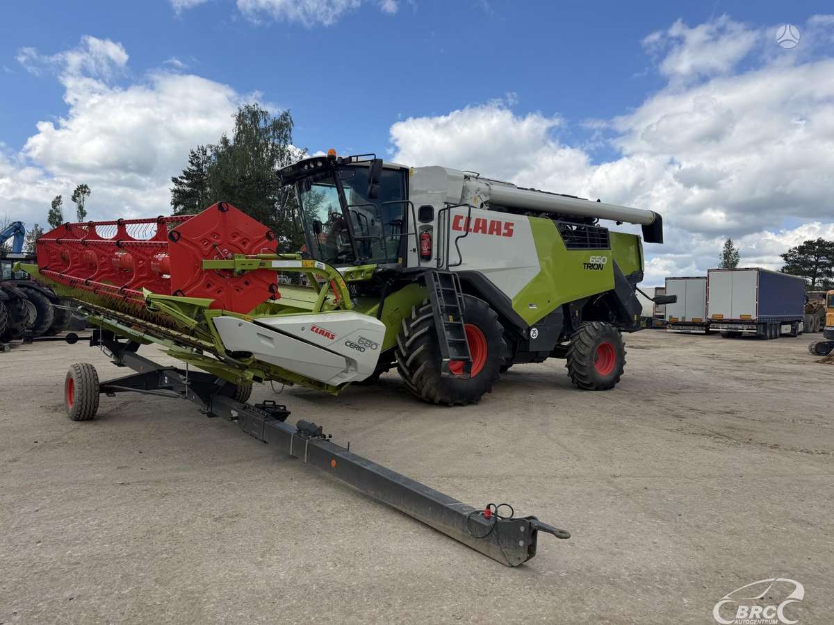 Claas Trion 650, kombainai