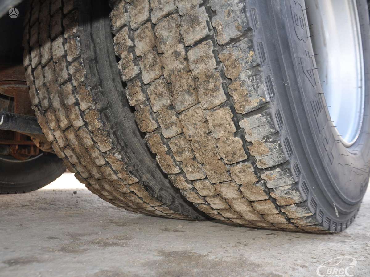 Ford F-MAX Hydraulic, double sleeper