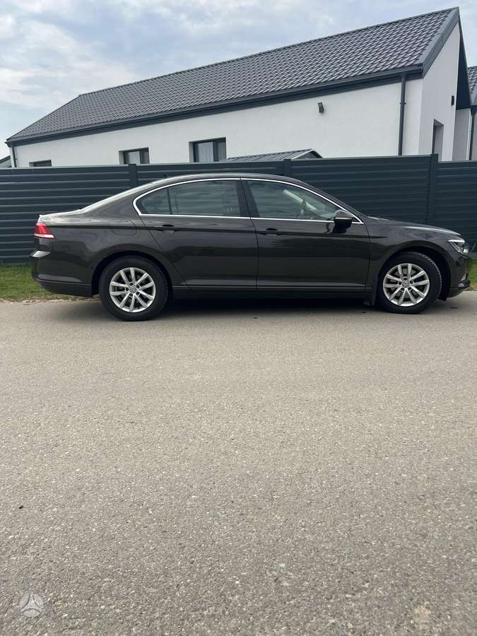 Volkswagen Passat - 3