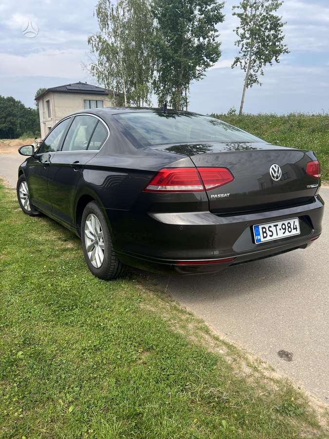 Volkswagen Passat - 5