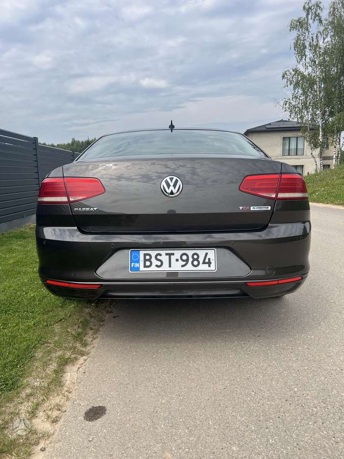 Volkswagen Passat - 6