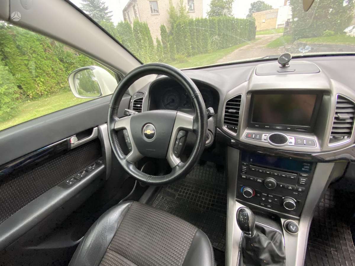 Chevrolet Captiva, 2.4 l., off-road / crossover