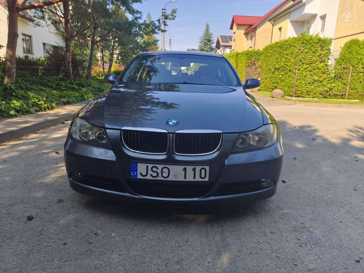BMW 318, 2.0 l., Седан