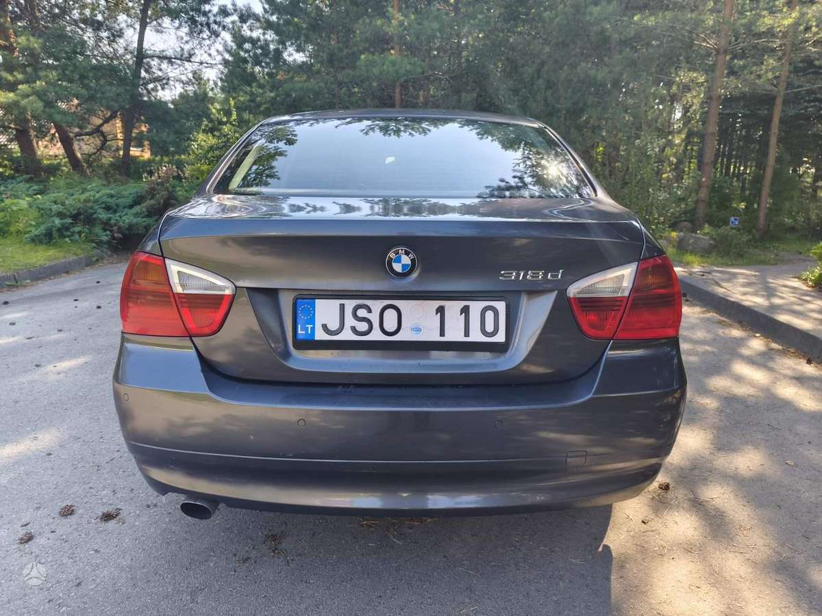 BMW 318, 2.0 l., Седан