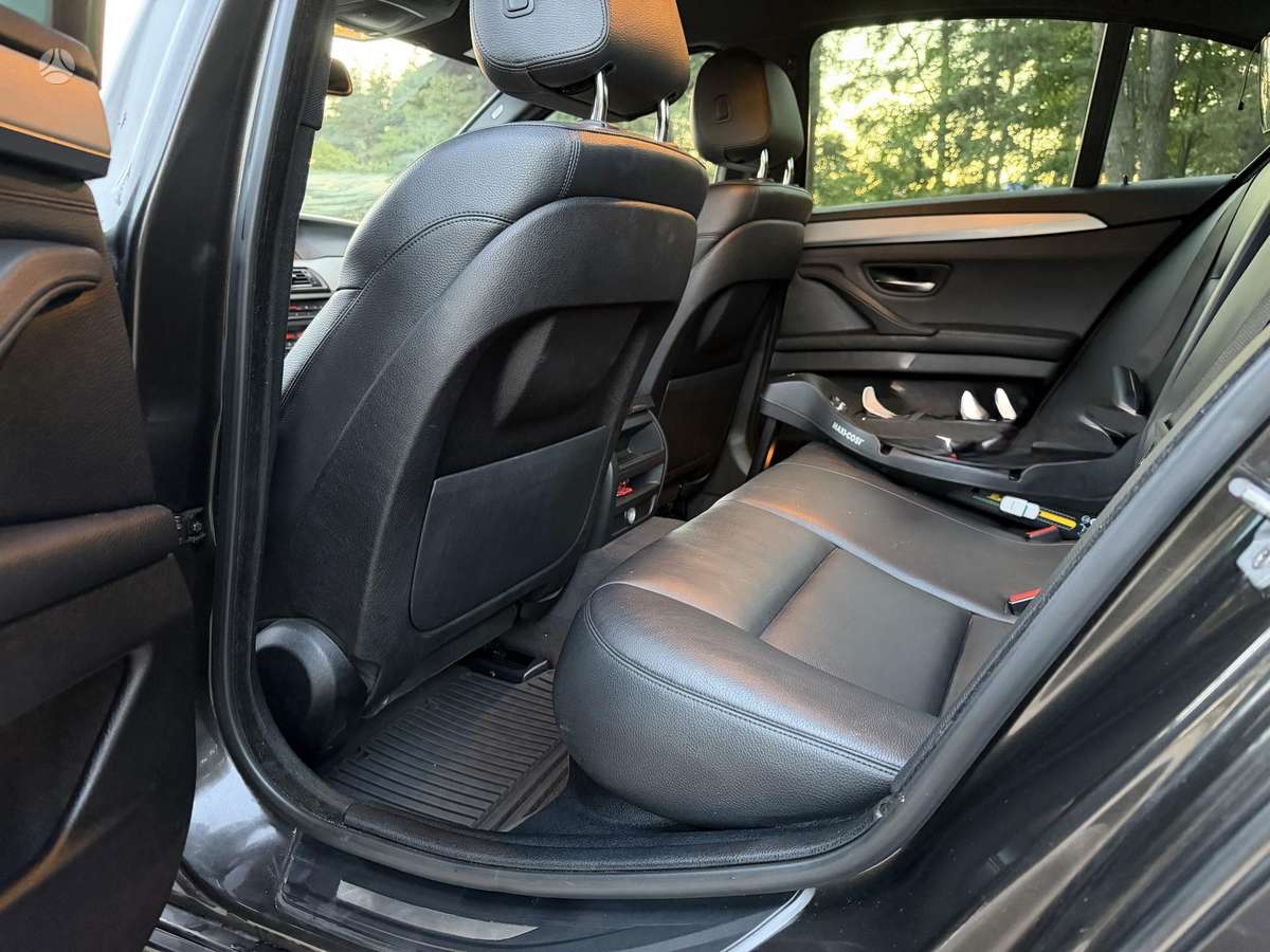 BMW 520, 2.0 l., Седан
