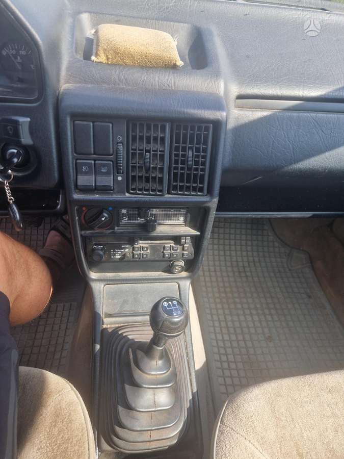 Audi 100, 1.8 l., Седан
