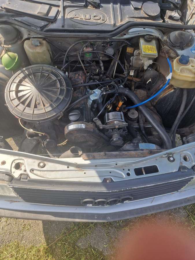 Audi 100, 1.8 l., Седан