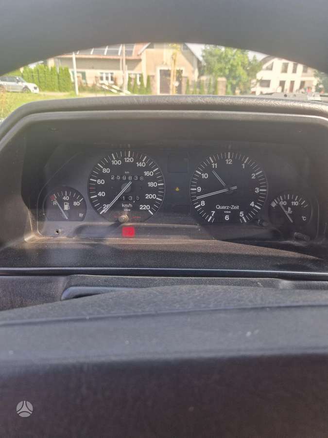 Audi 100, 1.8 l., Седан