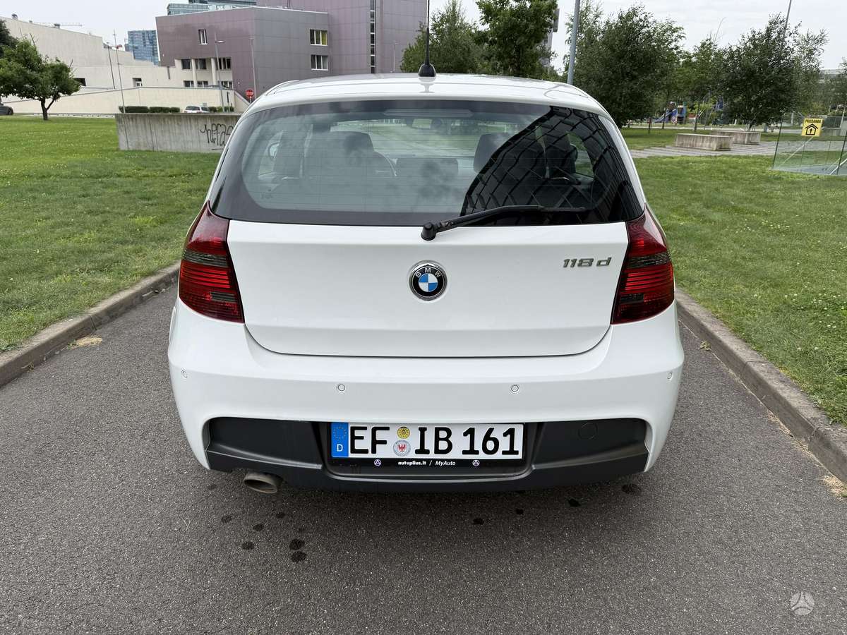 BMW 120, 2.0 l., Хэтчбек
