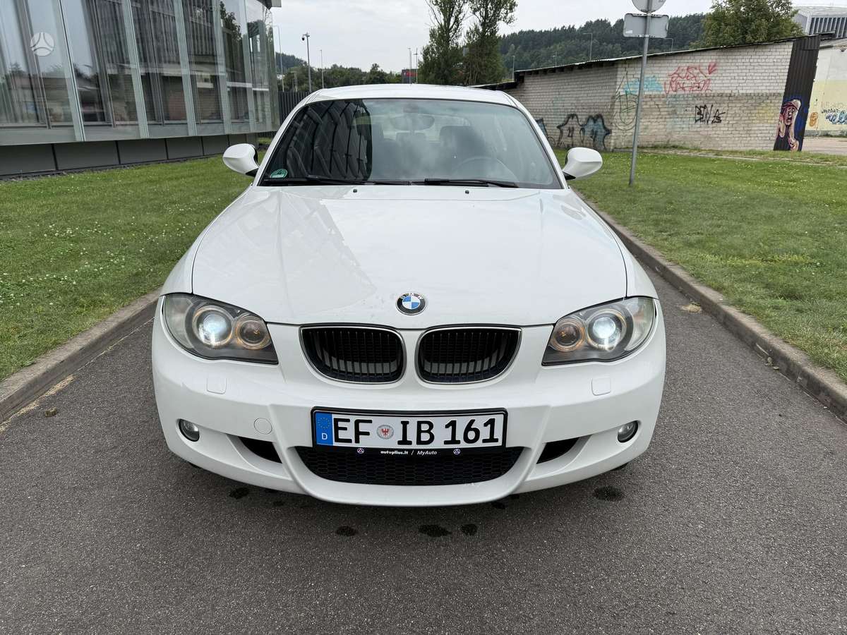 BMW 120, 2.0 l., hatchback