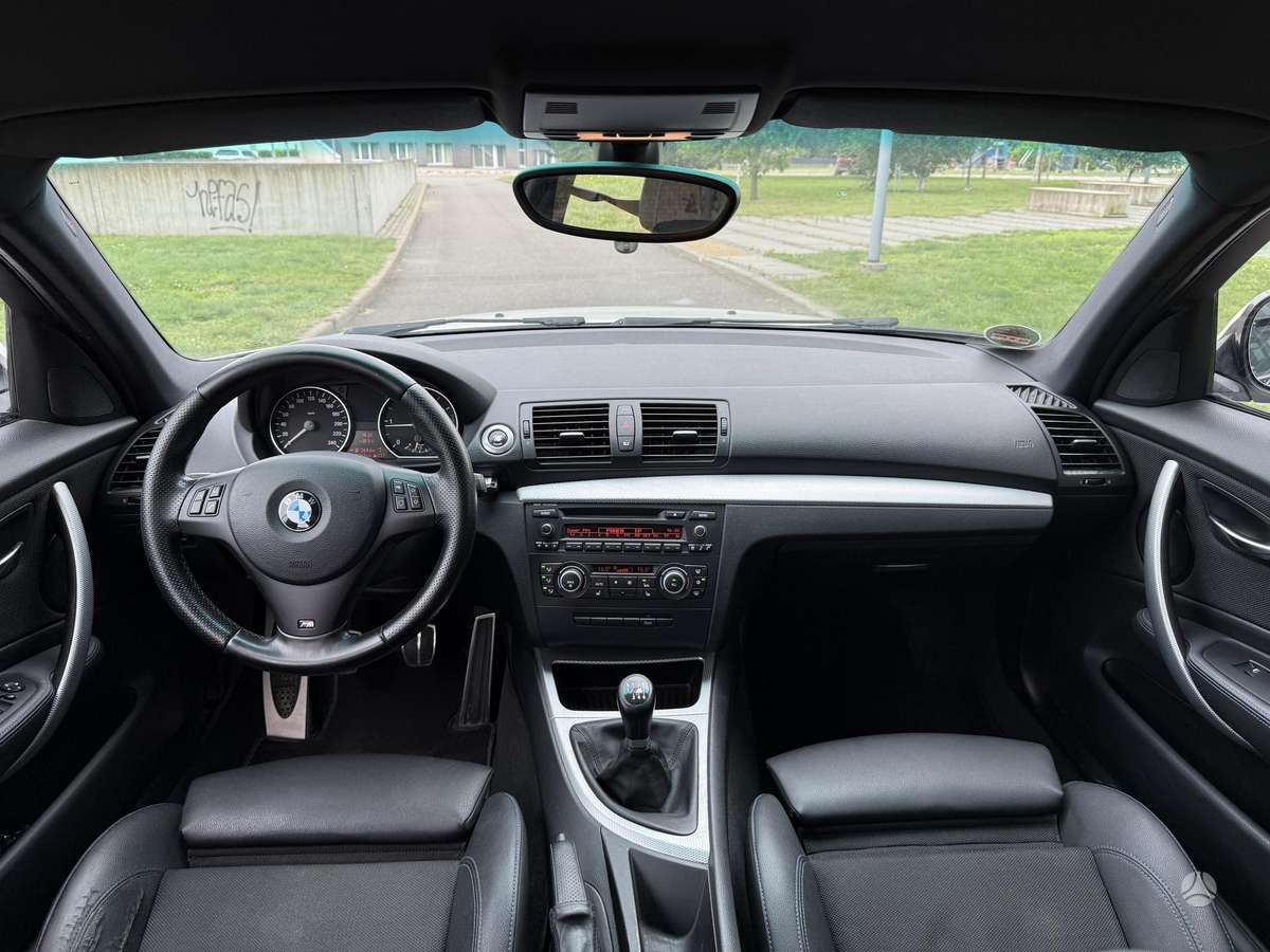 BMW 120, 2.0 l., Хэтчбек