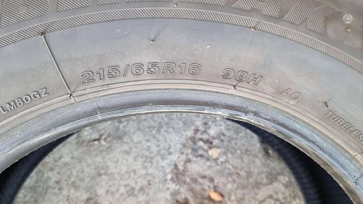 Bridgestone Blizzak LM 80, winter 215/65 R16