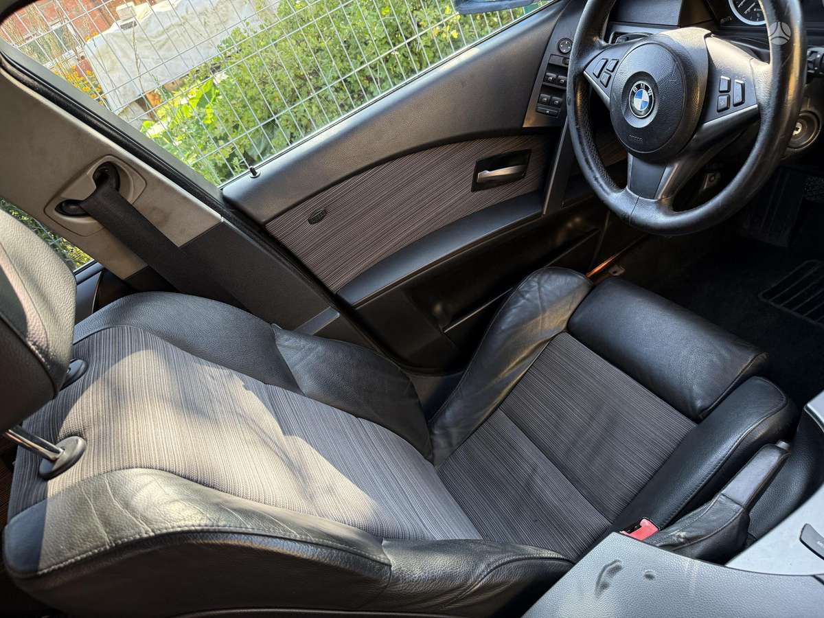 BMW 525, 2.5 l., wagon