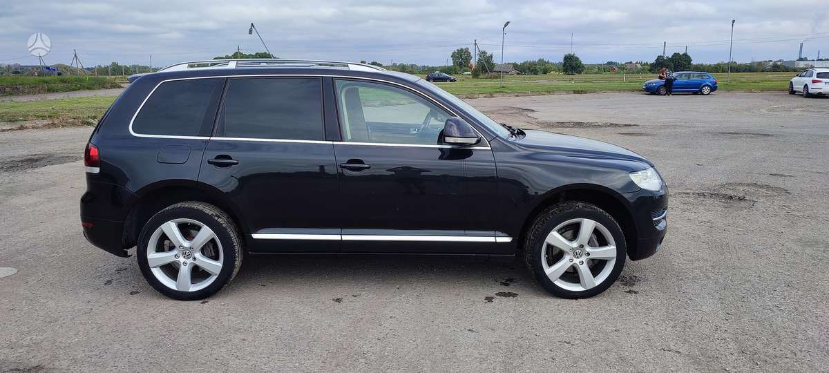 Volkswagen Touareg - 4