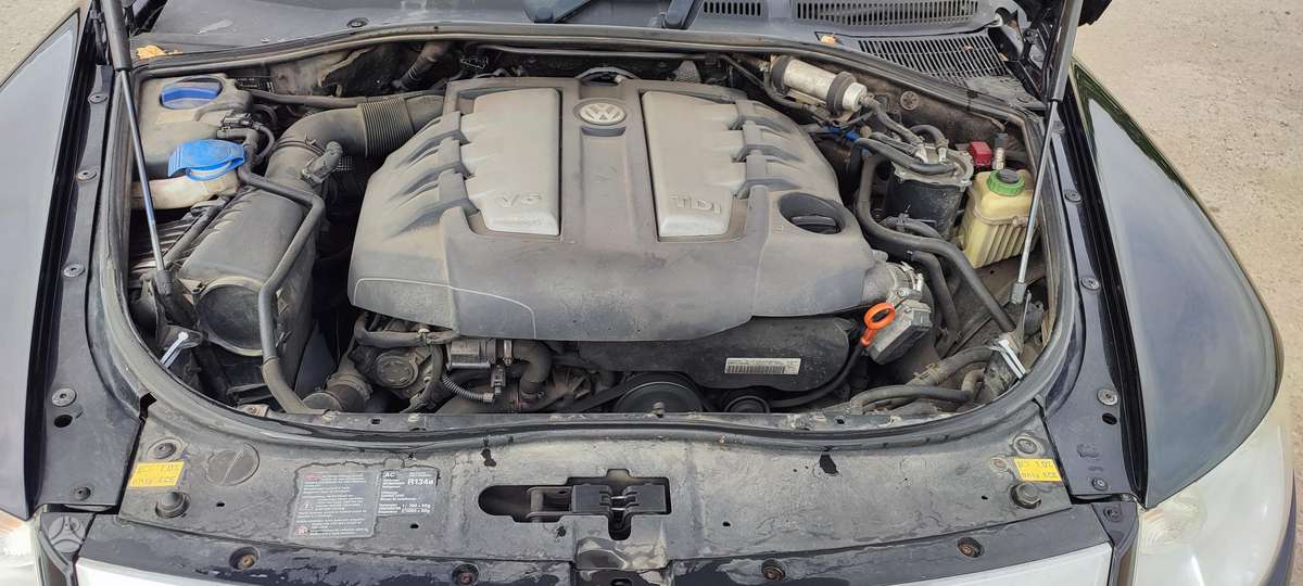 Volkswagen Touareg - 8