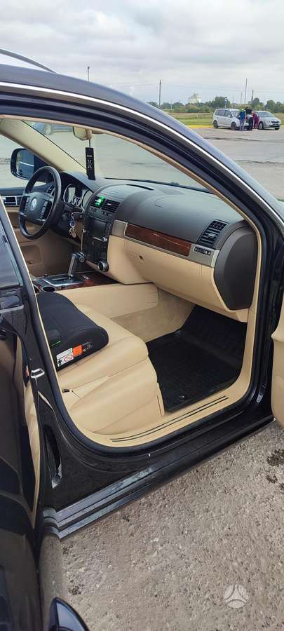 Volkswagen Touareg - 10