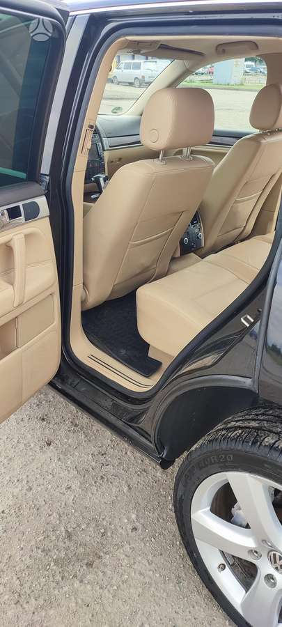 Volkswagen Touareg - 12