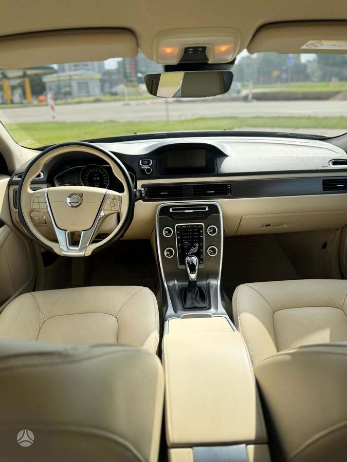 Volvo XC70, 2.4 l., wagon